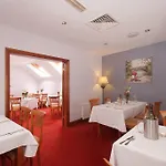 The Old Imperial 3* يوغال