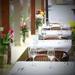 فندق The Old Imperial