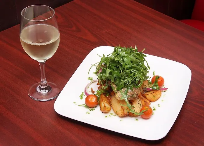 Отель The Old Imperial Йол