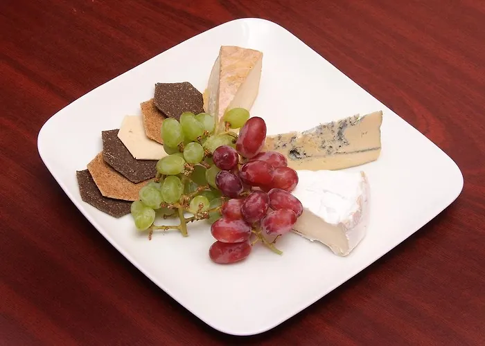 Отель The Old Imperial Йол